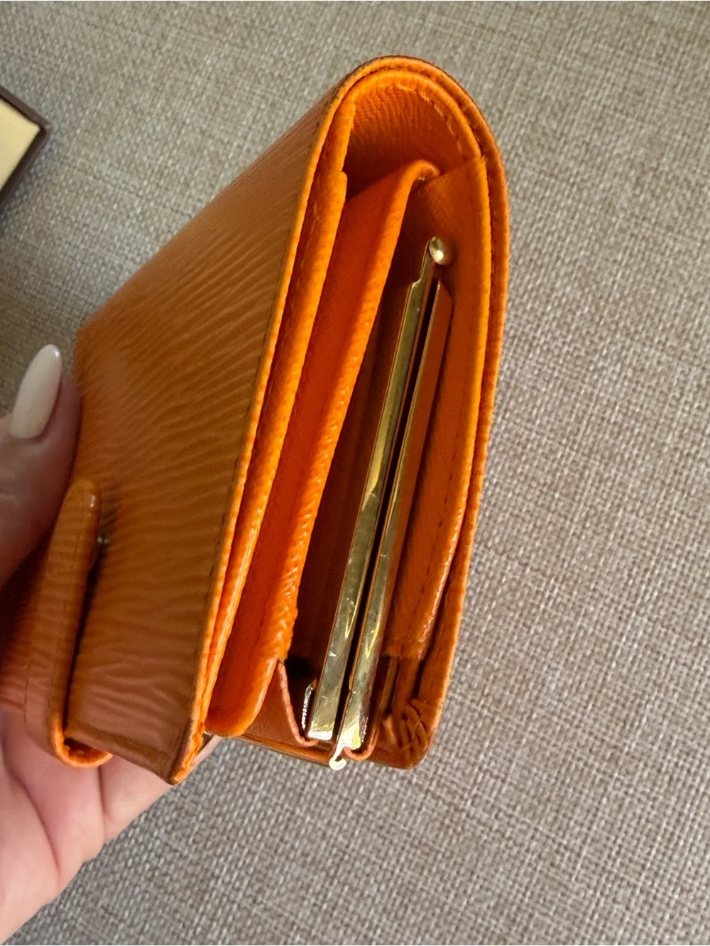 Louis Vuitton Epi Porte Monnaie Viennois Mandarin Orange Kiss Lock Coin Wallet
